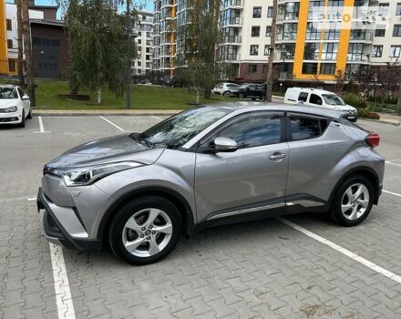 Сірий Тойота C-HR, об'ємом двигуна 1.2 л та пробігом 39 тис. км за 21900 $, фото 7 на Automoto.ua