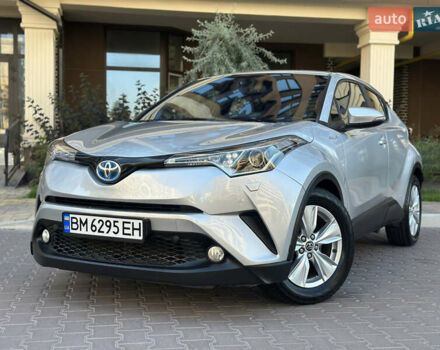 Серый Тойота C-HR, объемом двигателя 1.8 л и пробегом 90 тыс. км за 19700 $, фото 5 на Automoto.ua