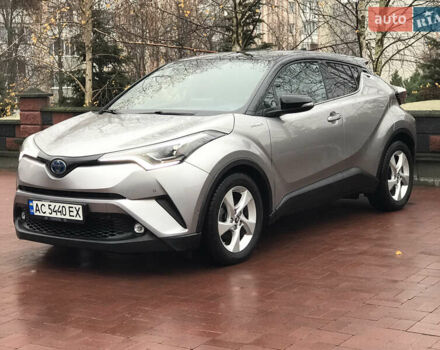 Серый Тойота C-HR, объемом двигателя 1.8 л и пробегом 69 тыс. км за 20700 $, фото 6 на Automoto.ua