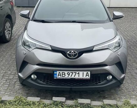 Серый Тойота C-HR, объемом двигателя 1.99 л и пробегом 207 тыс. км за 19500 $, фото 2 на Automoto.ua