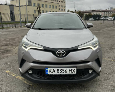 Серый Тойота C-HR, объемом двигателя 1.2 л и пробегом 93 тыс. км за 19950 $, фото 11 на Automoto.ua