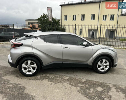 Серый Тойота C-HR, объемом двигателя 1.2 л и пробегом 93 тыс. км за 19950 $, фото 5 на Automoto.ua