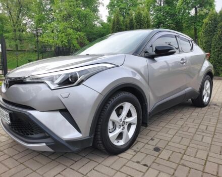 Сірий Тойота C-HR, об'ємом двигуна 0.12 л та пробігом 80 тис. км за 17100 $, фото 3 на Automoto.ua