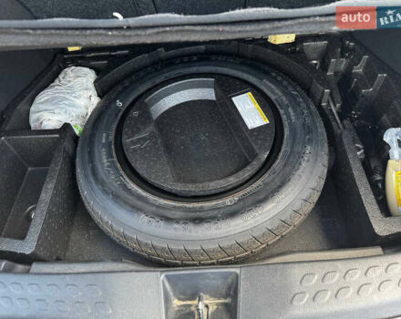 Серый Тойота C-HR, объемом двигателя 1.99 л и пробегом 92 тыс. км за 19500 $, фото 12 на Automoto.ua