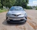 Сірий Тойота C-HR, об'ємом двигуна 2 л та пробігом 55 тис. км за 25000 $, фото 1 на Automoto.ua