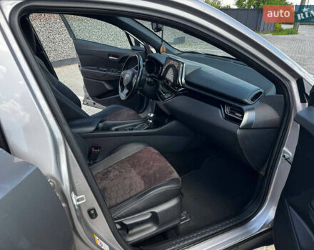 Серый Тойота C-HR, объемом двигателя 1.99 л и пробегом 92 тыс. км за 19500 $, фото 8 на Automoto.ua