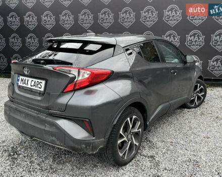 Серый Тойота C-HR, объемом двигателя 2 л и пробегом 115 тыс. км за 16900 $, фото 5 на Automoto.ua