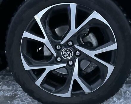 Сірий Тойота C-HR, об'ємом двигуна 1.99 л та пробігом 105 тис. км за 18000 $, фото 10 на Automoto.ua