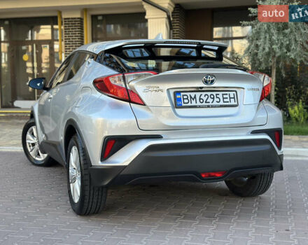 Серый Тойота C-HR, объемом двигателя 1.8 л и пробегом 90 тыс. км за 19700 $, фото 11 на Automoto.ua