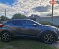Серый Тойота C-HR, объемом двигателя 2 л и пробегом 117 тыс. км за 15300 $, фото 5 на Automoto.ua