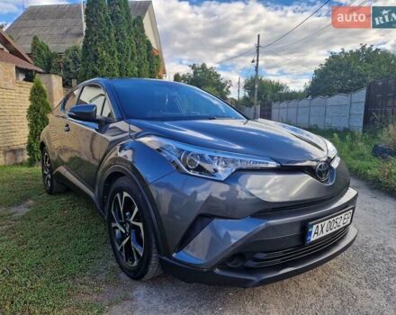 Серый Тойота C-HR, объемом двигателя 2 л и пробегом 117 тыс. км за 15300 $, фото 9 на Automoto.ua