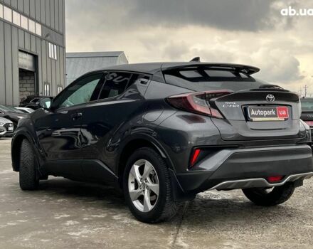Сірий Тойота C-HR, об'ємом двигуна 1.2 л та пробігом 108 тис. км за 19290 $, фото 5 на Automoto.ua