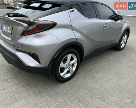 Серый Тойота C-HR, объемом двигателя 1.2 л и пробегом 50 тыс. км за 22000 $, фото 5 на Automoto.ua