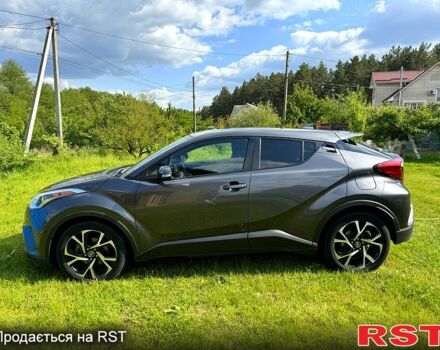 Серый Тойота C-HR, объемом двигателя 2 л и пробегом 133 тыс. км за 14999 $, фото 6 на Automoto.ua