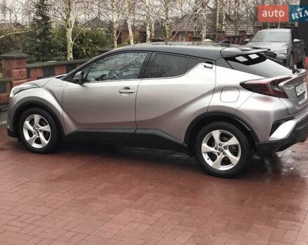 Серый Тойота C-HR, объемом двигателя 1.8 л и пробегом 69 тыс. км за 20700 $, фото 14 на Automoto.ua