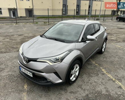 Серый Тойота C-HR, объемом двигателя 1.2 л и пробегом 93 тыс. км за 19950 $, фото 6 на Automoto.ua