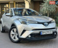Серый Тойота C-HR, объемом двигателя 1.8 л и пробегом 90 тыс. км за 19999 $, фото 2 на Automoto.ua