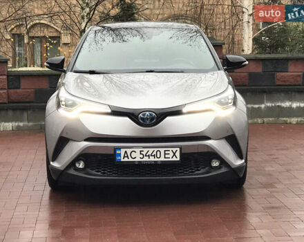 Серый Тойота C-HR, объемом двигателя 1.8 л и пробегом 69 тыс. км за 20700 $, фото 3 на Automoto.ua
