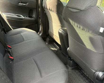 Сірий Тойота C-HR, об'ємом двигуна 1.99 л та пробігом 167 тис. км за 18000 $, фото 9 на Automoto.ua