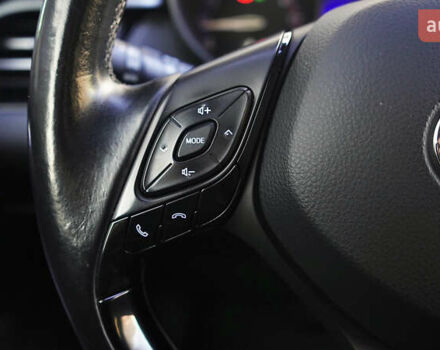 Серый Тойота C-HR, объемом двигателя 1.2 л и пробегом 89 тыс. км за 18500 $, фото 27 на Automoto.ua