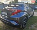Серый Тойота C-HR, объемом двигателя 2 л и пробегом 117 тыс. км за 15300 $, фото 1 на Automoto.ua