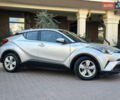 Серый Тойота C-HR, объемом двигателя 1.8 л и пробегом 90 тыс. км за 19999 $, фото 4 на Automoto.ua