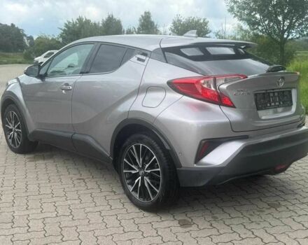 Серый Тойота C-HR, объемом двигателя 1.2 л и пробегом 112 тыс. км за 12800 $, фото 3 на Automoto.ua