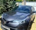 Серый Тойота C-HR, объемом двигателя 2 л и пробегом 154 тыс. км за 15500 $, фото 2 на Automoto.ua