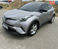 Серый Тойота C-HR, объемом двигателя 1.2 л и пробегом 50 тыс. км за 22000 $, фото 1 на Automoto.ua