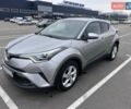 Серый Тойота C-HR, объемом двигателя 1.2 л и пробегом 55 тыс. км за 23200 $, фото 4 на Automoto.ua