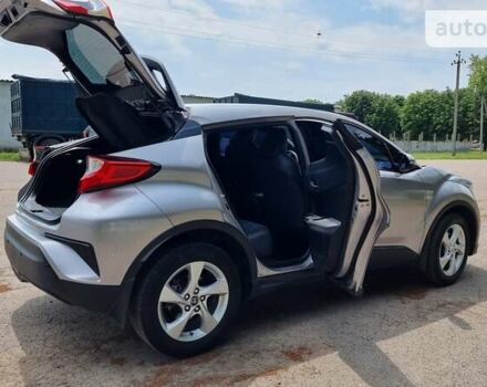 Сірий Тойота C-HR, об'ємом двигуна 2 л та пробігом 55 тис. км за 25000 $, фото 9 на Automoto.ua