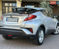 Серый Тойота C-HR, объемом двигателя 1.8 л и пробегом 90 тыс. км за 19999 $, фото 18 на Automoto.ua