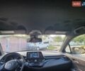 Серый Тойота C-HR, объемом двигателя 2 л и пробегом 117 тыс. км за 15300 $, фото 19 на Automoto.ua