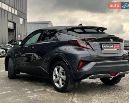 Серый Тойота C-HR, объемом двигателя 1.2 л и пробегом 108 тыс. км за 19290 $, фото 5 на Automoto.ua