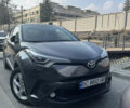 Серый Тойота C-HR, объемом двигателя 1.2 л и пробегом 106 тыс. км за 21400 $, фото 2 на Automoto.ua