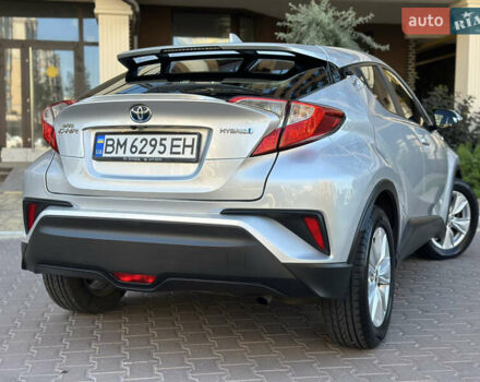 Серый Тойота C-HR, объемом двигателя 1.8 л и пробегом 90 тыс. км за 19999 $, фото 17 на Automoto.ua