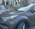 Серый Тойота C-HR, объемом двигателя 1.2 л и пробегом 106 тыс. км за 21400 $, фото 1 на Automoto.ua