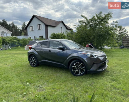 Сірий Тойота C-HR, об'ємом двигуна 1.99 л та пробігом 133 тис. км за 15499 $, фото 2 на Automoto.ua
