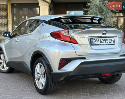 Серый Тойота C-HR, объемом двигателя 1.8 л и пробегом 90 тыс. км за 19999 $, фото 12 на Automoto.ua