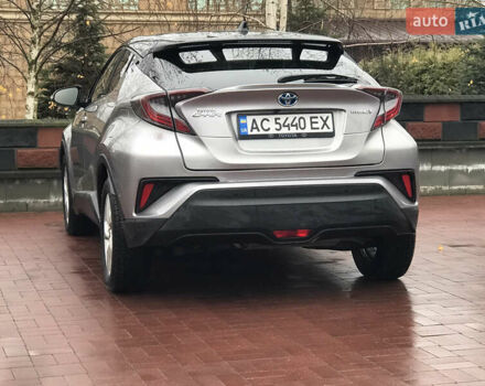 Серый Тойота C-HR, объемом двигателя 1.8 л и пробегом 69 тыс. км за 20700 $, фото 10 на Automoto.ua