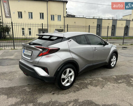 Серый Тойота C-HR, объемом двигателя 1.2 л и пробегом 93 тыс. км за 19950 $, фото 4 на Automoto.ua
