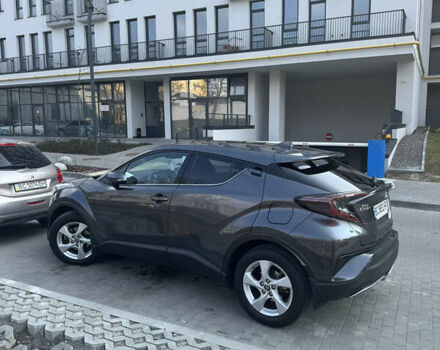Серый Тойота C-HR, объемом двигателя 1.2 л и пробегом 106 тыс. км за 21400 $, фото 8 на Automoto.ua