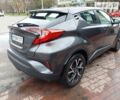 Серый Тойота C-HR, объемом двигателя 1.99 л и пробегом 47 тыс. км за 17300 $, фото 2 на Automoto.ua