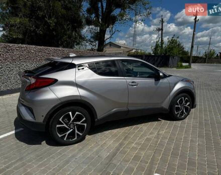 Серый Тойота C-HR, объемом двигателя 1.99 л и пробегом 92 тыс. км за 21300 $, фото 1 на Automoto.ua