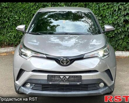 Сірий Тойота C-HR, об'ємом двигуна 2 л та пробігом 75 тис. км за 16000 $, фото 1 на Automoto.ua