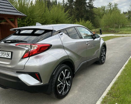 Сірий Тойота C-HR, об'ємом двигуна 1.99 л та пробігом 167 тис. км за 18000 $, фото 6 на Automoto.ua