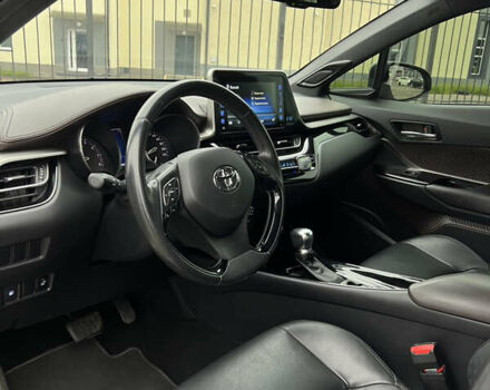 Серый Тойота C-HR, объемом двигателя 1.2 л и пробегом 93 тыс. км за 19950 $, фото 19 на Automoto.ua
