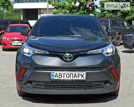 Сірий Тойота C-HR, об'ємом двигуна 1.99 л та пробігом 93 тис. км за 21300 $, фото 3 на Automoto.ua