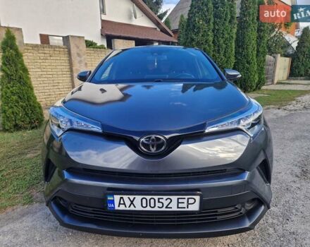Серый Тойота C-HR, объемом двигателя 2 л и пробегом 117 тыс. км за 15300 $, фото 10 на Automoto.ua