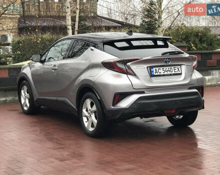 Серый Тойота C-HR, объемом двигателя 1.8 л и пробегом 69 тыс. км за 20700 $, фото 8 на Automoto.ua